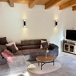 Elisabeth, Apartment